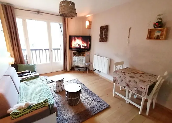 Appartement Balcon Vue Pre Et Montagne